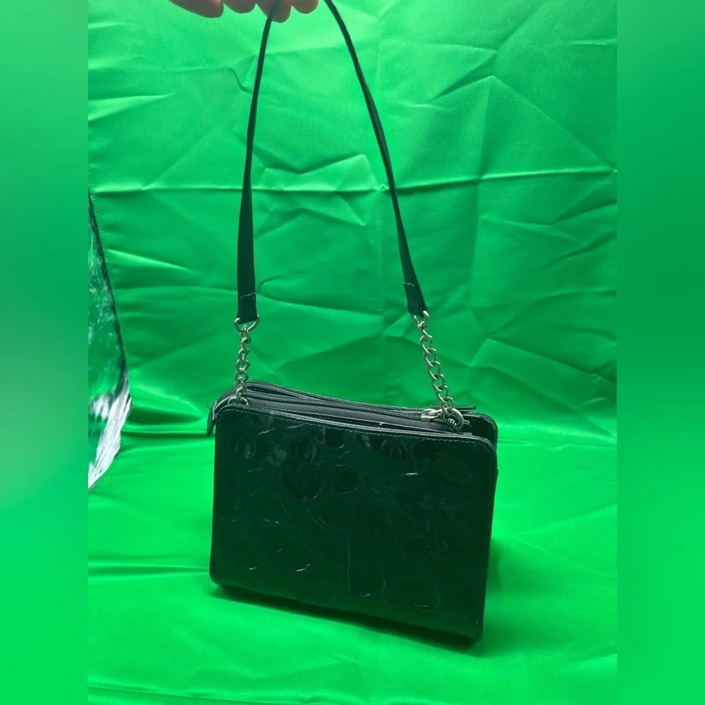 Miche Black Textured Clutch with Glossy Finish (P3)